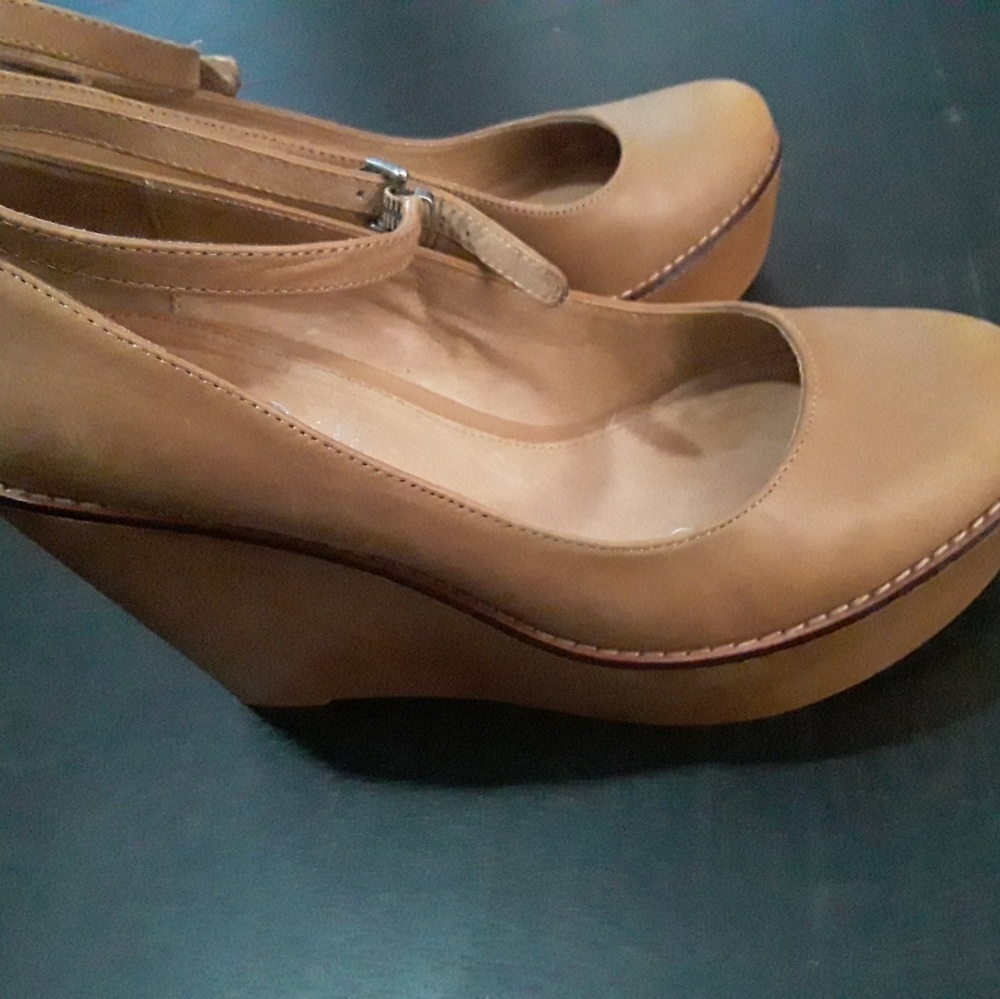 ALDO WEDGE PLATFORMS WITH ANKLE STRAP